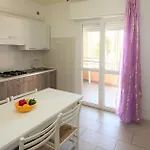Modern One Bedroom Flat In - Beahost ביביונה