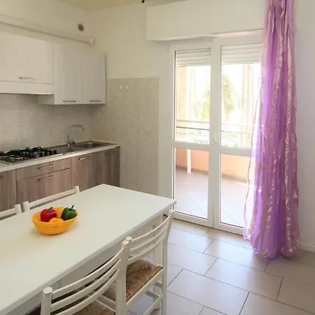 Modern One Bedroom Flat In - Beahost *